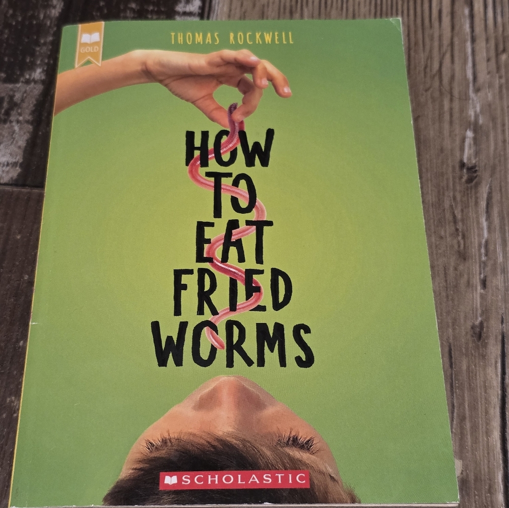 Scholastic Green Cover 'How to Eat Fried Worms' by Thomas Rockwell